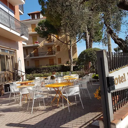 Hotel Kristall Diano Marina