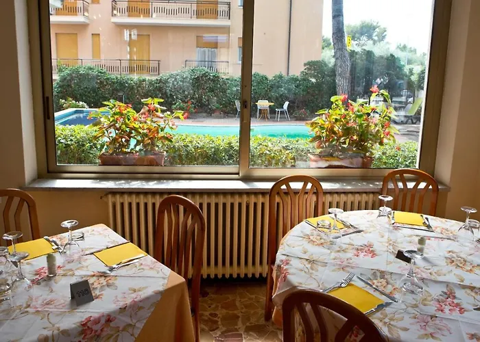 Kristall 3* Diano Marina